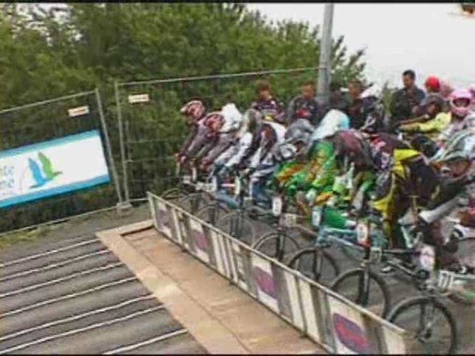 FinalesPoussinsBenjaminsStJeanCIGS-O2009