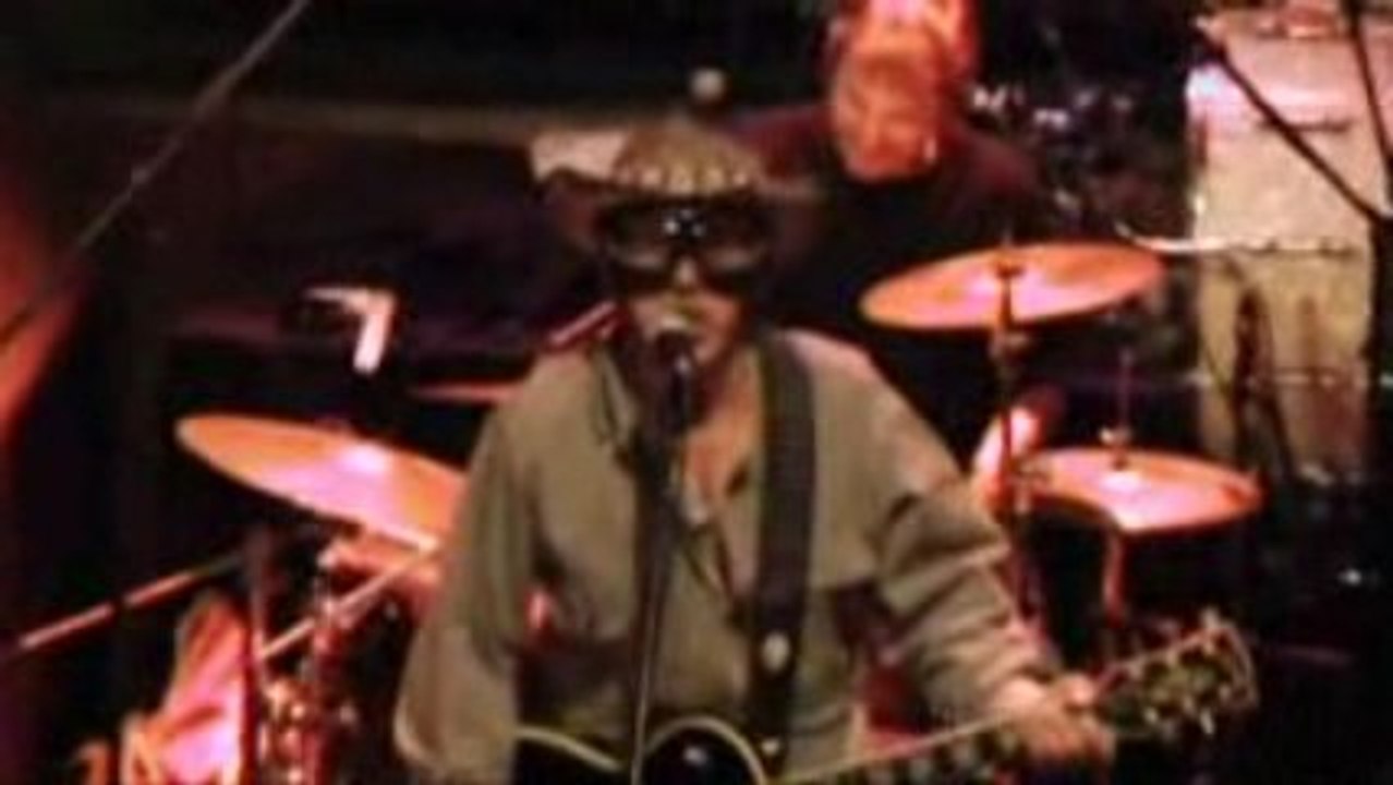 Azazelblue's Earthworms concert live au Bourg Lausanne 1/5