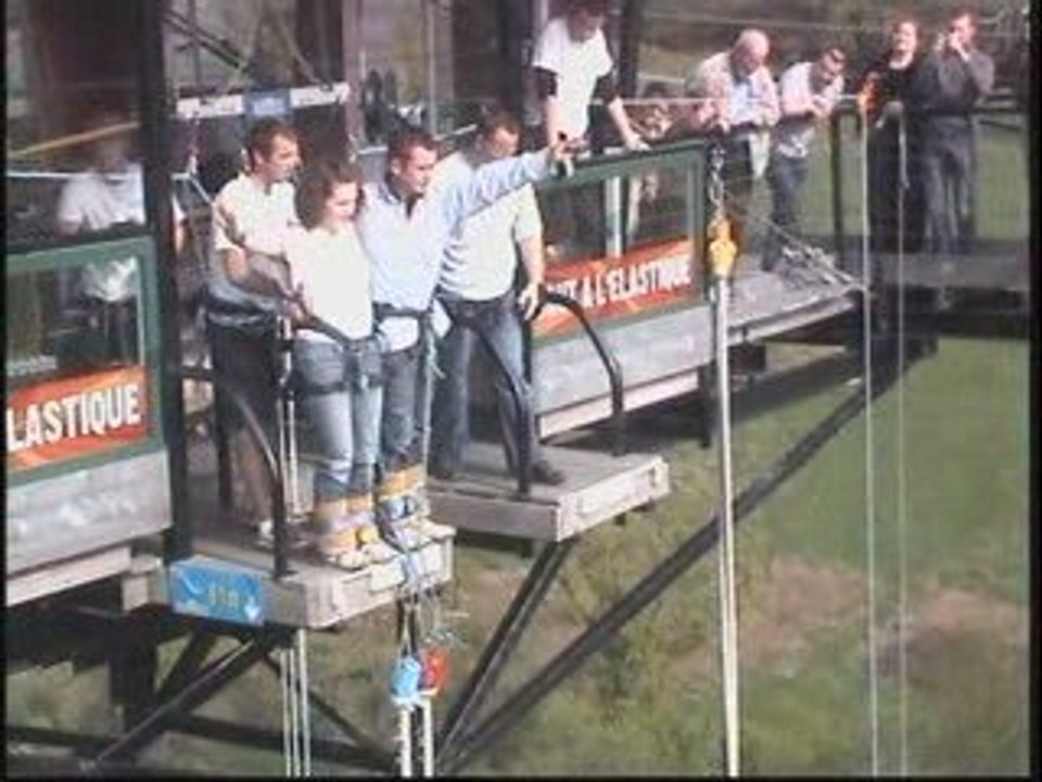 SAUT A L ELASTIQUE