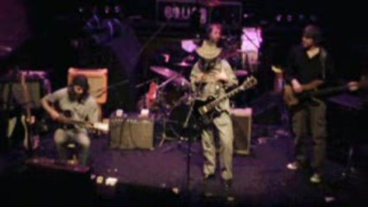 Azazelblue's Earthworms concert live au Bourg Lausanne 2/5