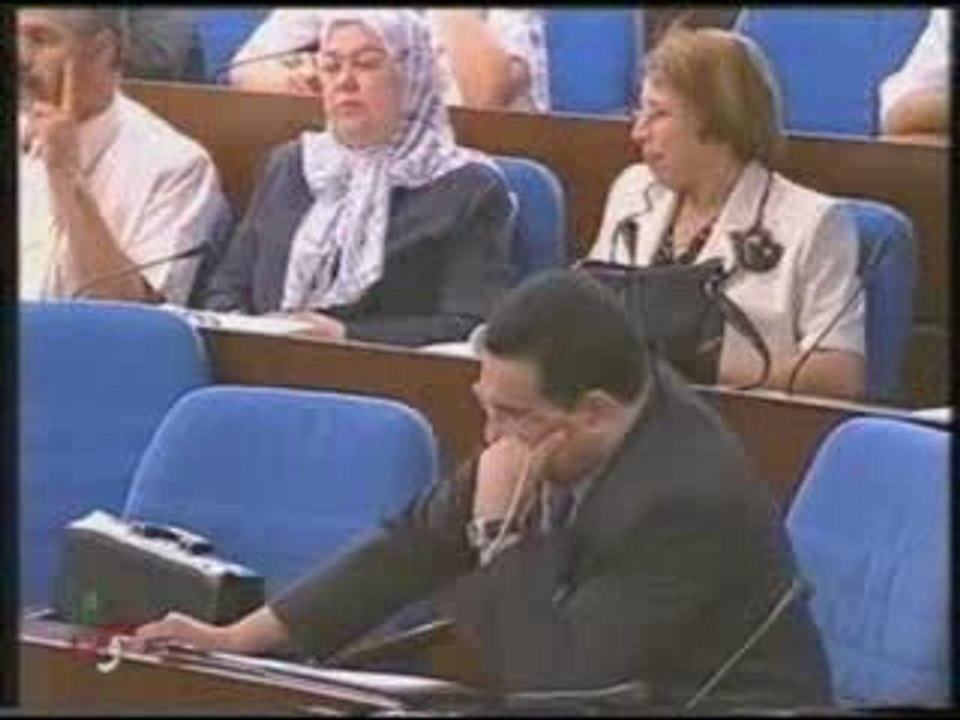 DEPUTE ALGERIEN PARLE DE LA CORRUPTION EN ALGERIE