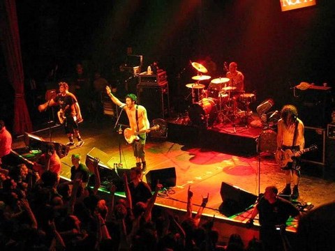 NOFX @ Bataclan | 23.04.2009 - White Man + Everyone's racist
