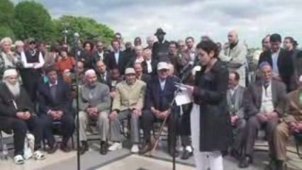 Naïma Charaï débute le rassemblement(1)