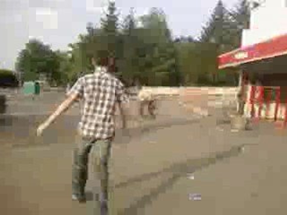 moi mdr dans un caddie