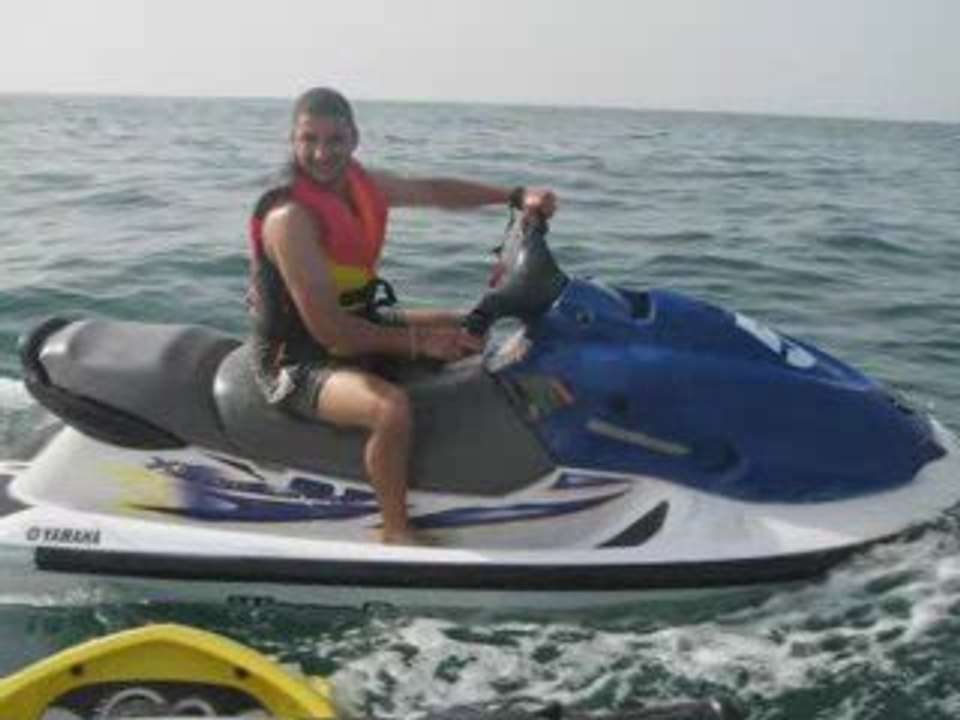 LES FOUS DE JET SKI