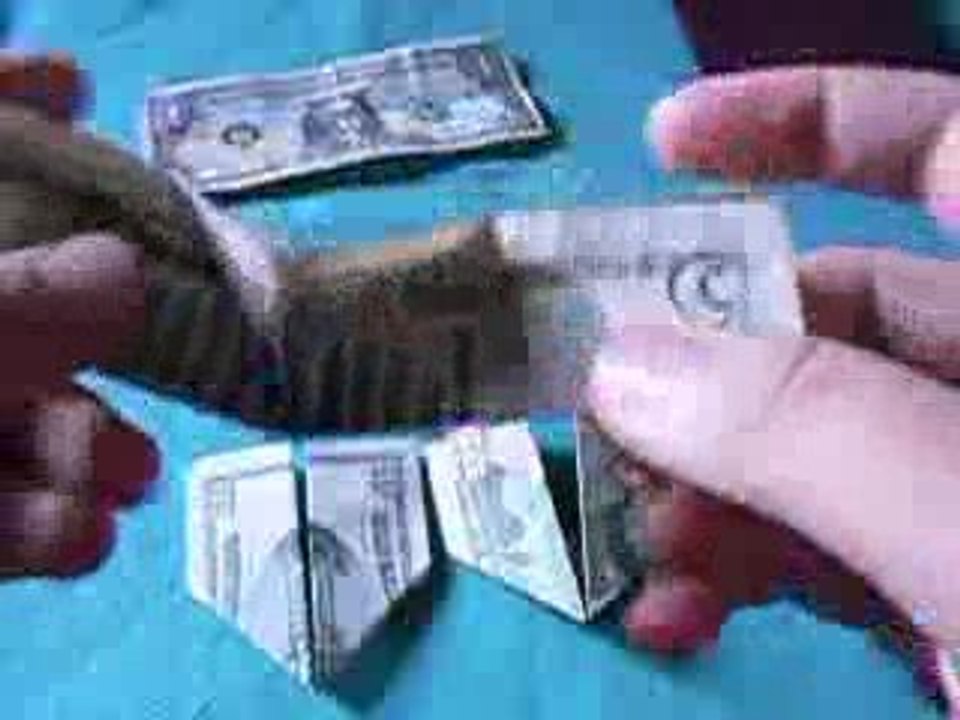 Complot illuminati   Dollars Pliés