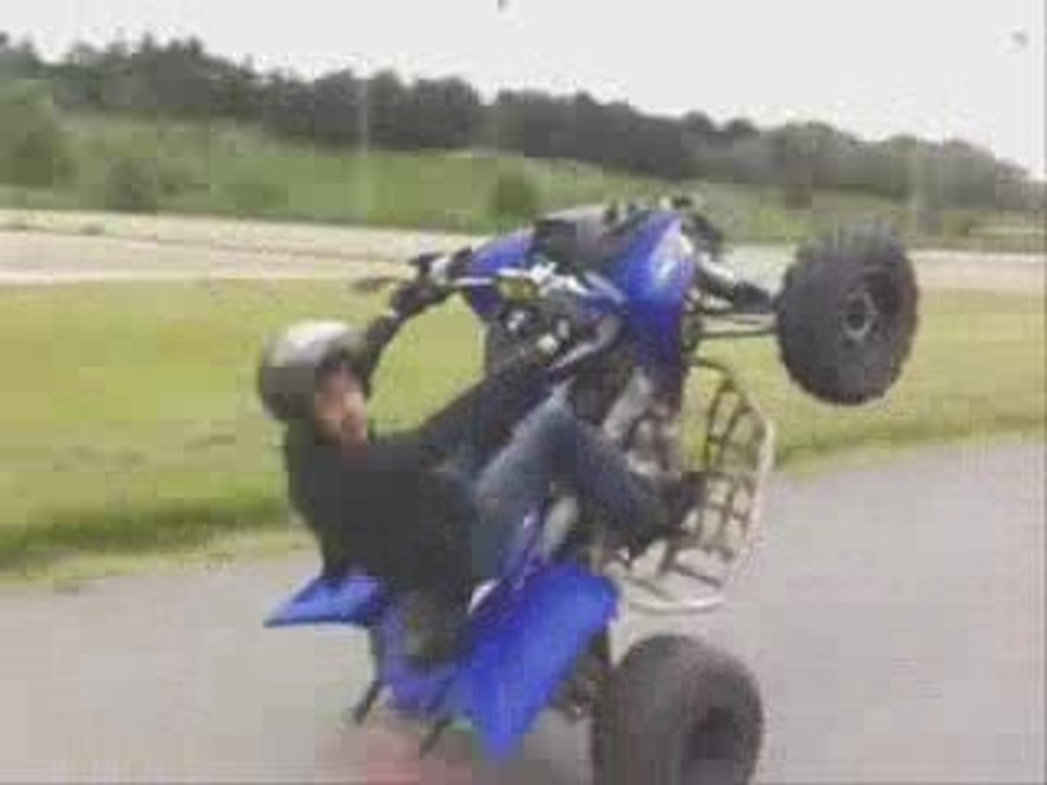 Quartier-946 PACK & CHAMPI(premières roues d'CHAMPI en KTM)