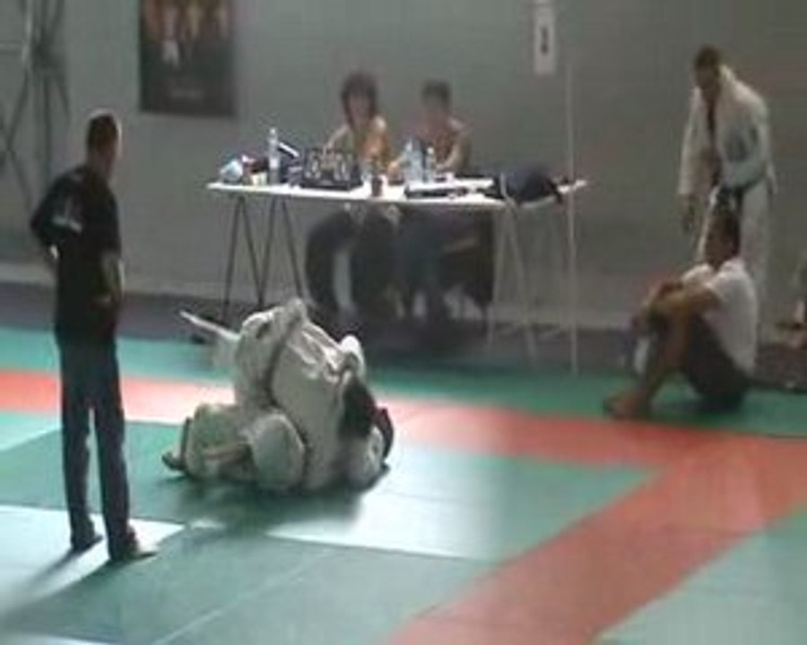 Ridha absolut combat1 part1 coupe de france 2009 toulon