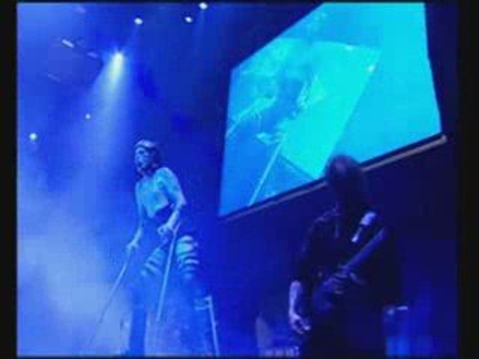 Marilyn Manson - Guns, god and government (partie6)