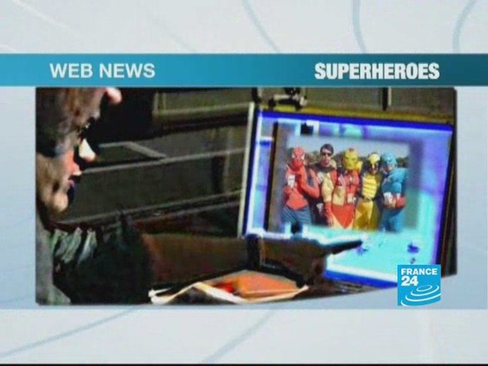 The superheroes invade the Net