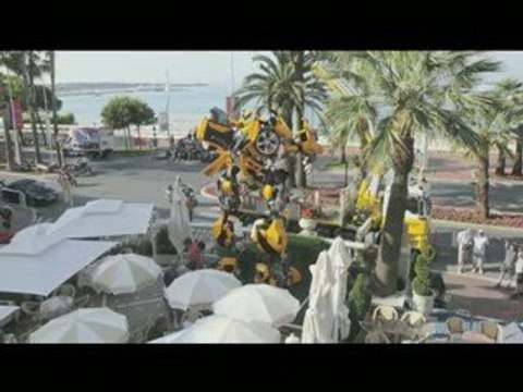 Bumblebee sur la croisette ! - TRANSFORMERS 2 : LA REVANCHE