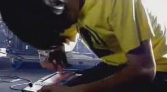 Radiohead Everything in Its Right Place (Live)