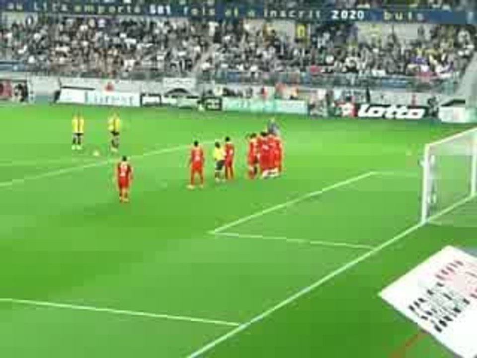 Coup-franc de Sverkos contre Monaco