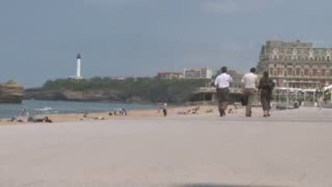 Blogging on the beach