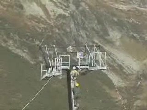 SAF Levage - Héliportage de pylones