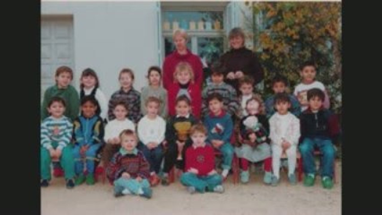 Les anciens élèves de l'école de Bravone Linguizetta.