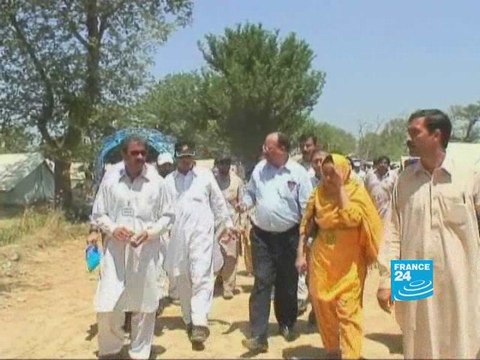 Pakistan: aid groups struggle to help Swat's refugees
