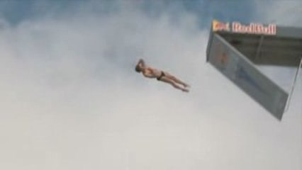 Red Bull Cliff Diving La Rochelle : 8 mai 2009 la video