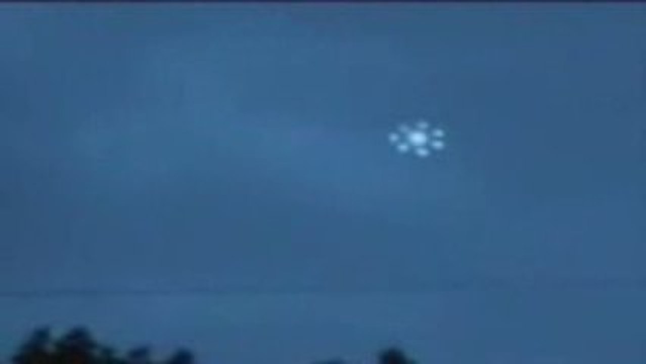 UFO PAKISTAN LAHORE 27 AVRIL 2009 PARTIE 1