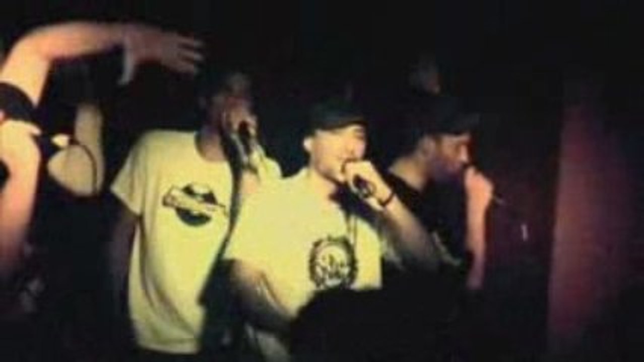 ORBEAT "Ah mon salaud!!  Feat Wapi au Disquaires Bastille le