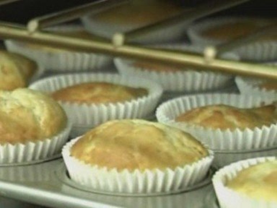 Baking cakes is back in fashion as recession de...