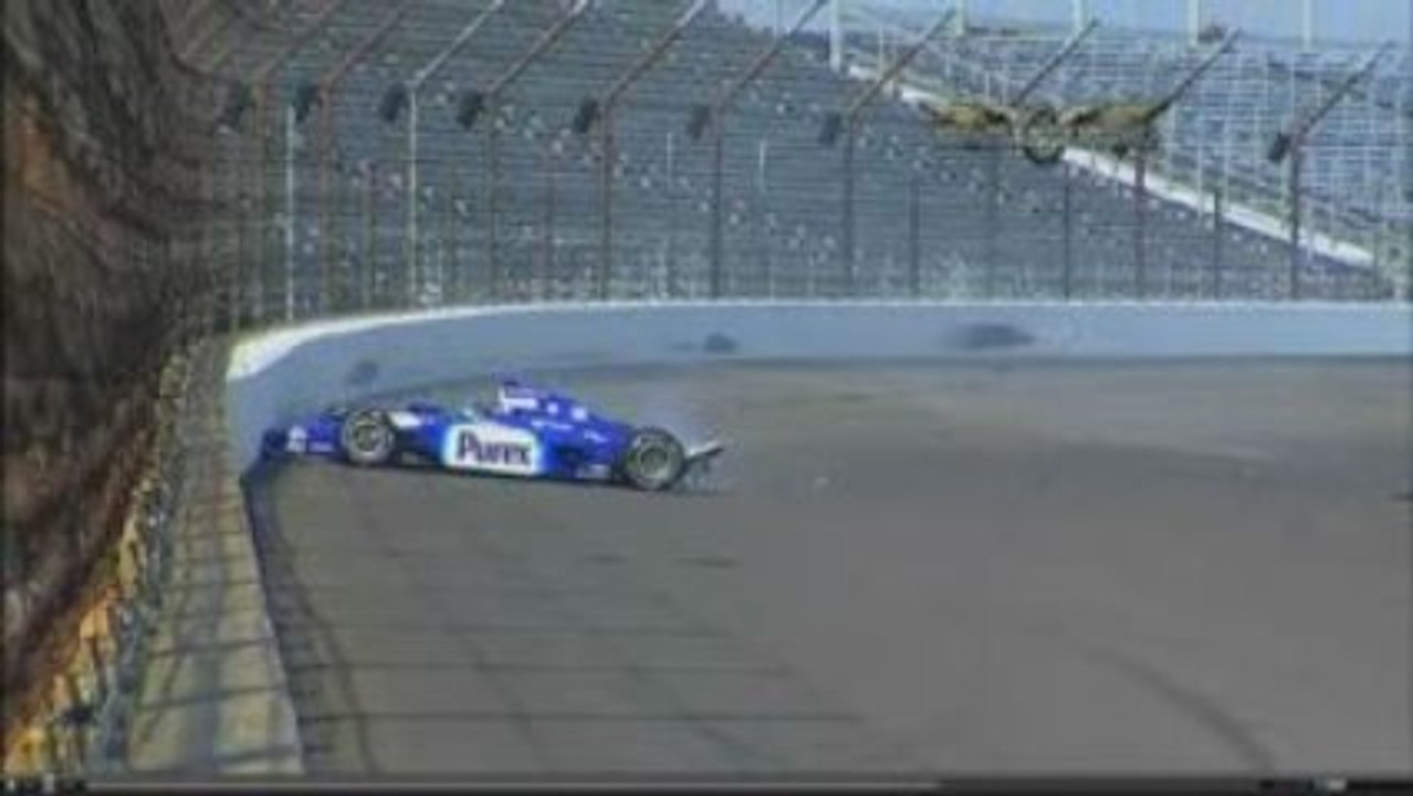 IRL Indy 500 2009 practice Conway crashes