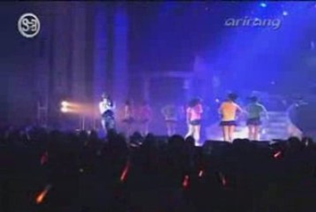 -090515-Arirang TV  Showbiz Extra-Hyesung concert