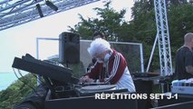 Ruth Flowers 69 ans DJ Cannes