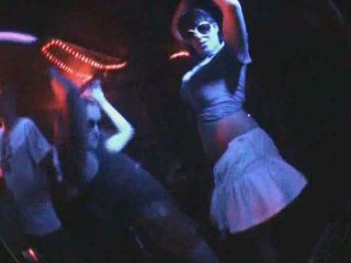 Les sales cons en concert au zanzibar