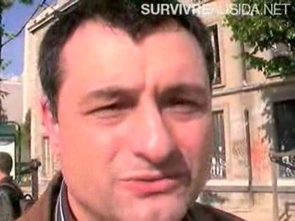 Georges Sideris de Warning, soutient les couples  hétéros