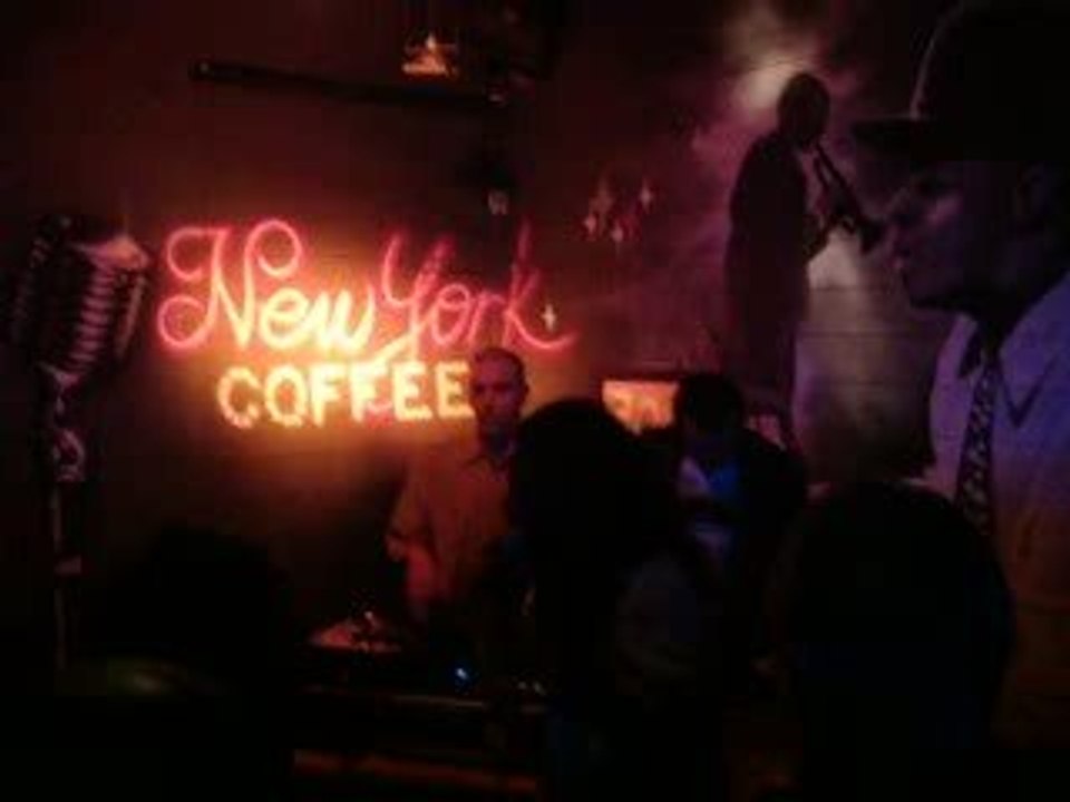 Karl Blacko Chante (live Le Mans 15-05-09)