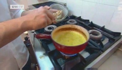 Euromaxx | A la carte: Tuna with Lemon Rice and Aubergine Pu