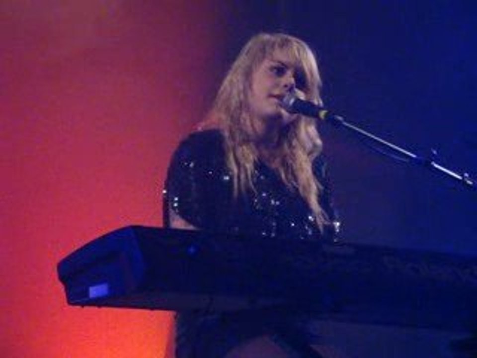 Coeur de Pirate - Corbeau - Printemps de Bourges