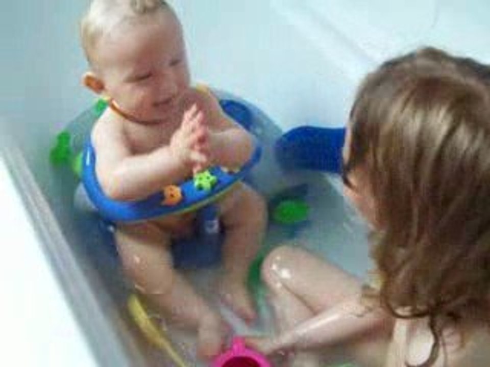 toujours dans l'eau