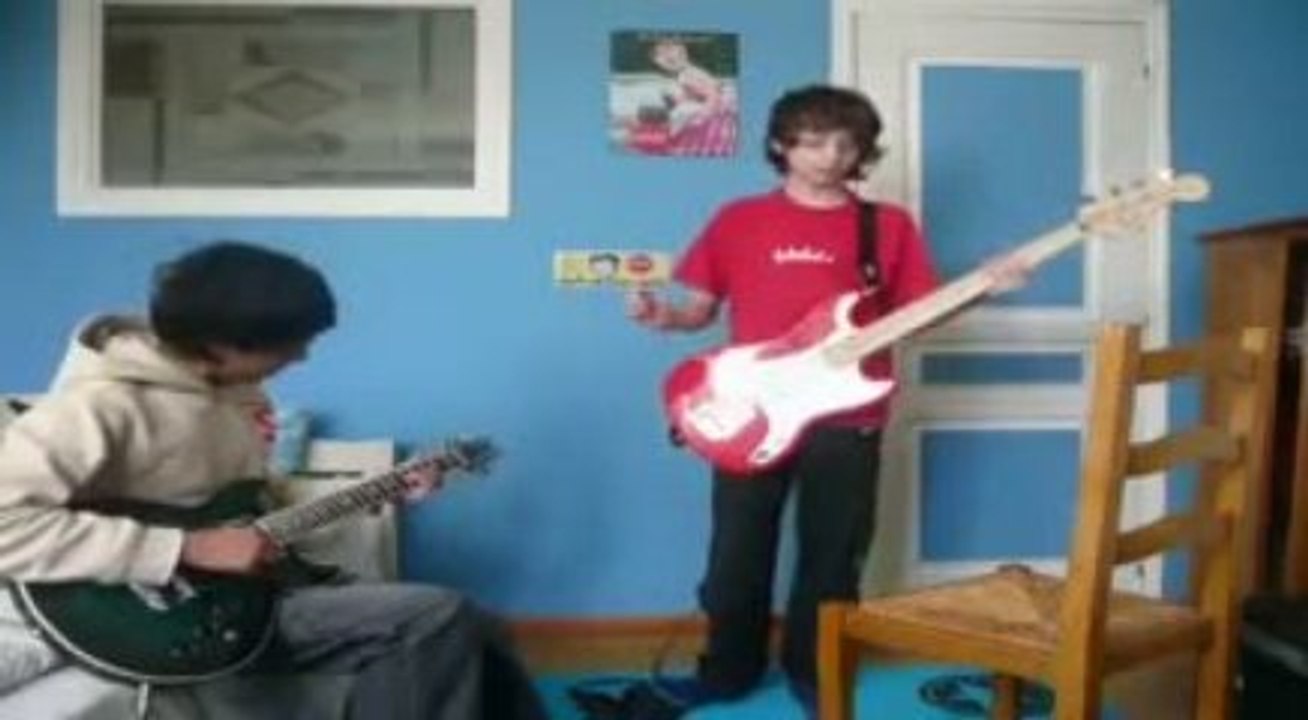 Smoke on the water cover deep purple (guitare,basse)