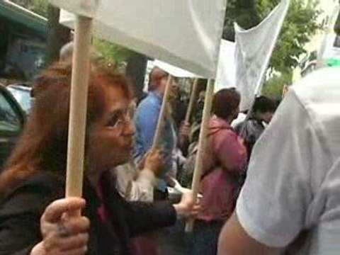 Rassemblement Féministe Paris - Bataclan Orelsan mai 2009