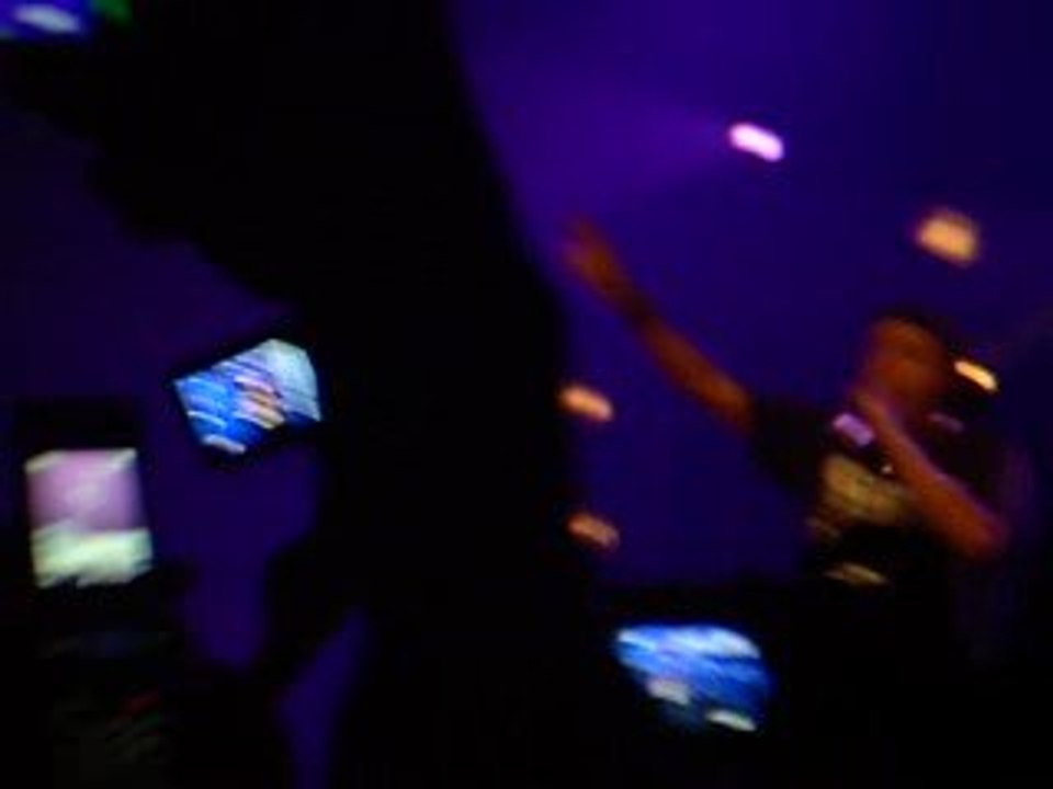 Psy 4 de la rime Inaya live au concert de Bruxelles 09