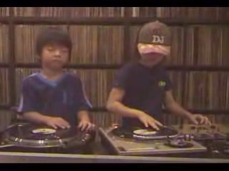DJ Sara and DJ Ryusei
