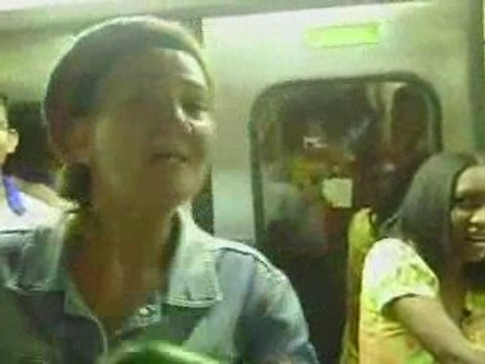 Cindy_La_Rapera_en_El_Metro