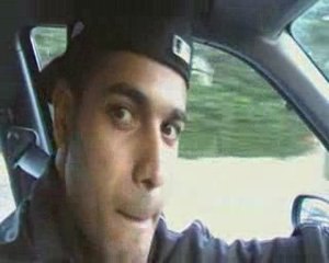 "street bench"En turvoi zaki nous pose un lyrics"respect"