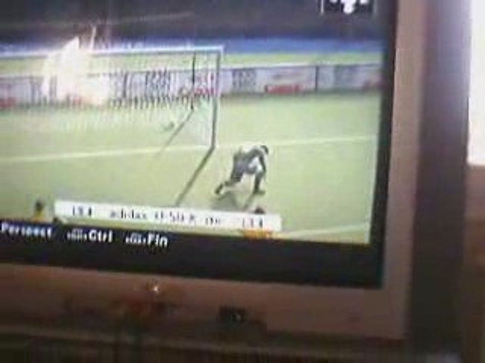 But ciseau de Benzema PES 6 (22 mètres)