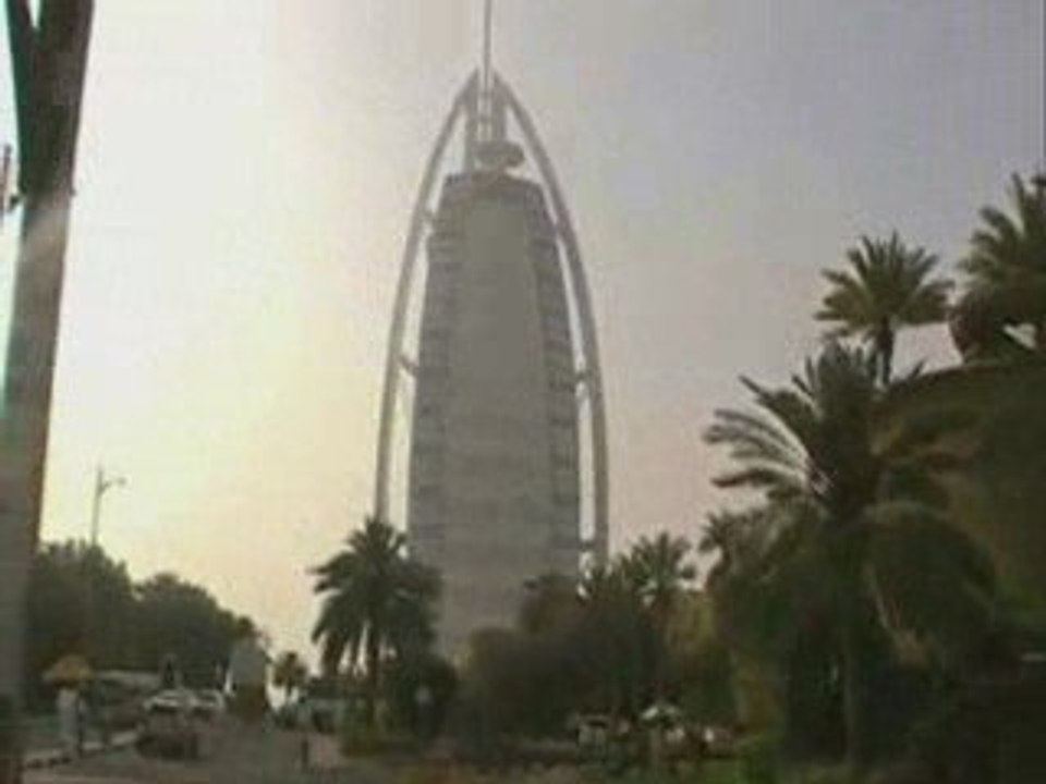 Les Émirats arabes unis دولة الامارات العربية المتحدة 02