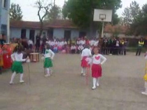 Karatepe İlk Ögretim Okulu 1/A Cici Kızlar