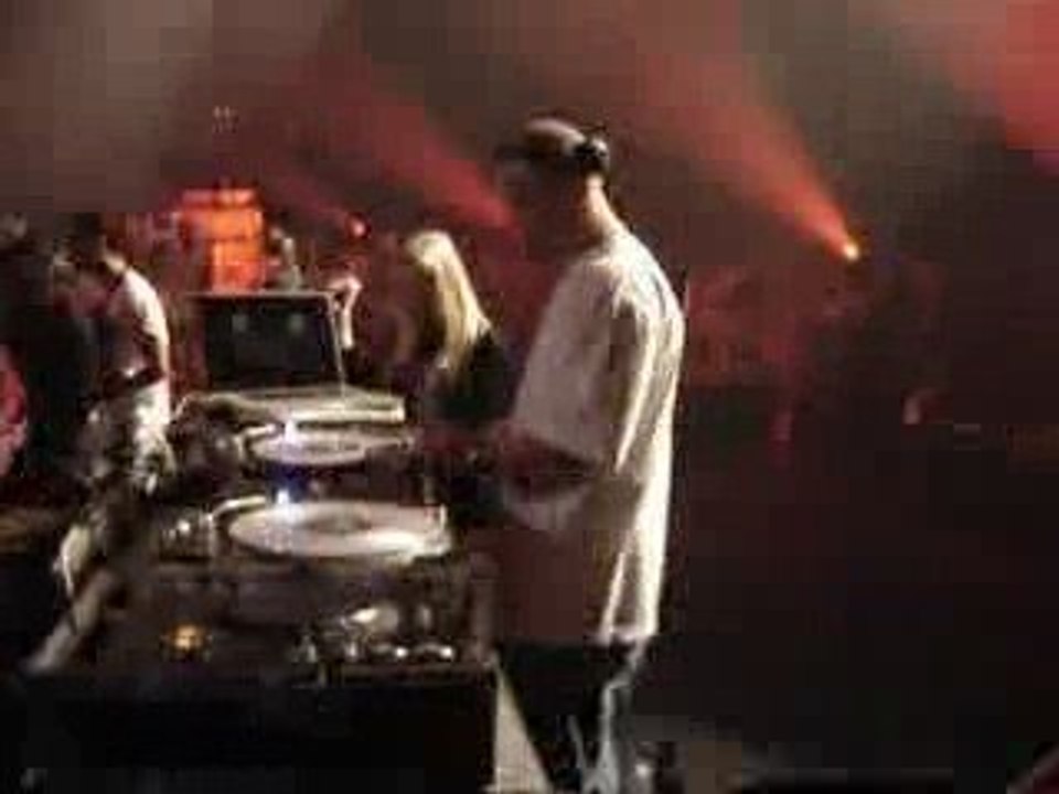 DJ GIZ'MO - SOUND CHECK AKON (APRIL 2009) - E-LYCIT (RMX)