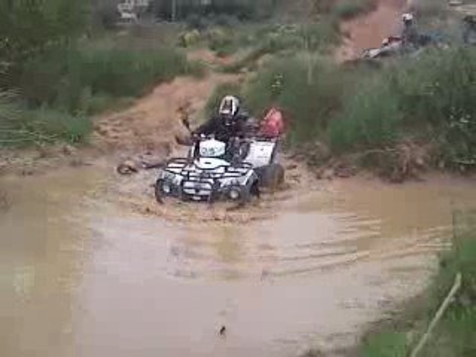 Très gros bourbier en quad (avec quadsud)