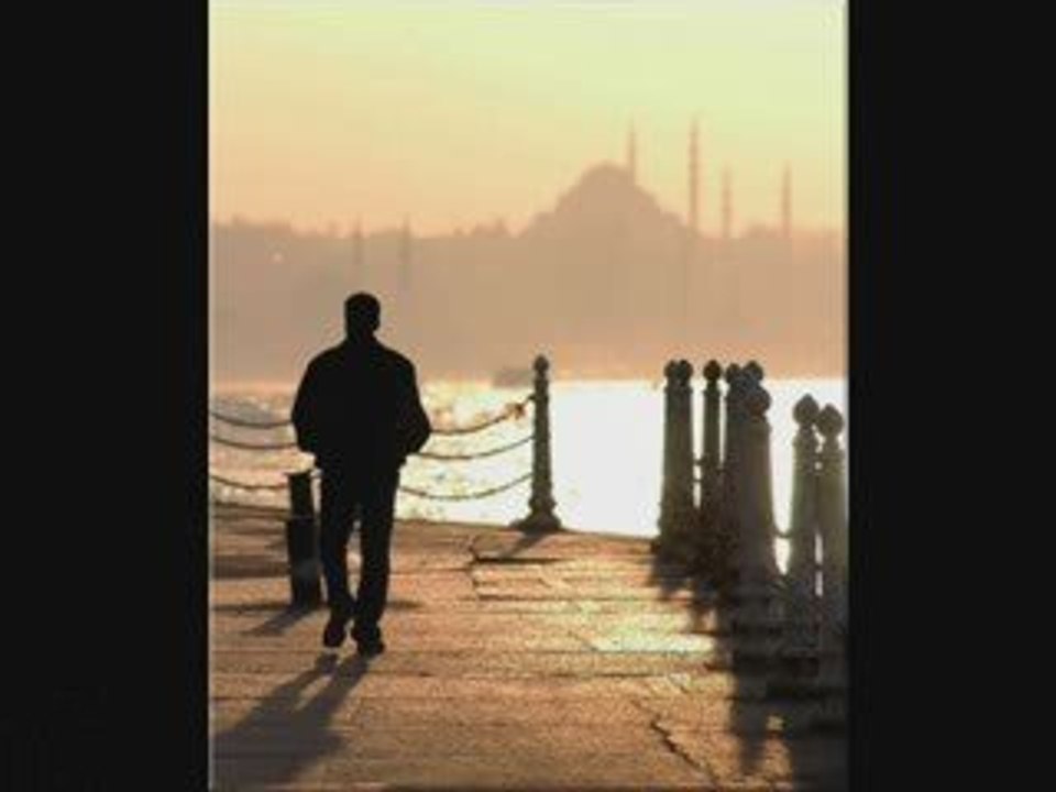 Gitme kal bu sehirde Nazan ÖNCEL