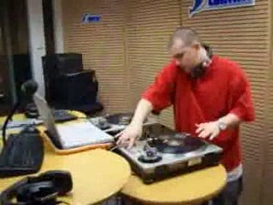 DJ GIZ'MO, DJ DADDY-K & DJ BATTLE @ RADIO CONTACT (01/02/08)