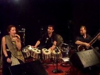 Celine Perfoming Hindi SongInParisFrance In Setellite Cafee