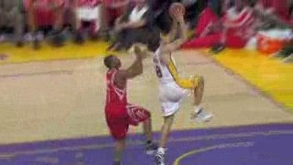 Sasha Vujacic intercepts and takes it to the other end for t