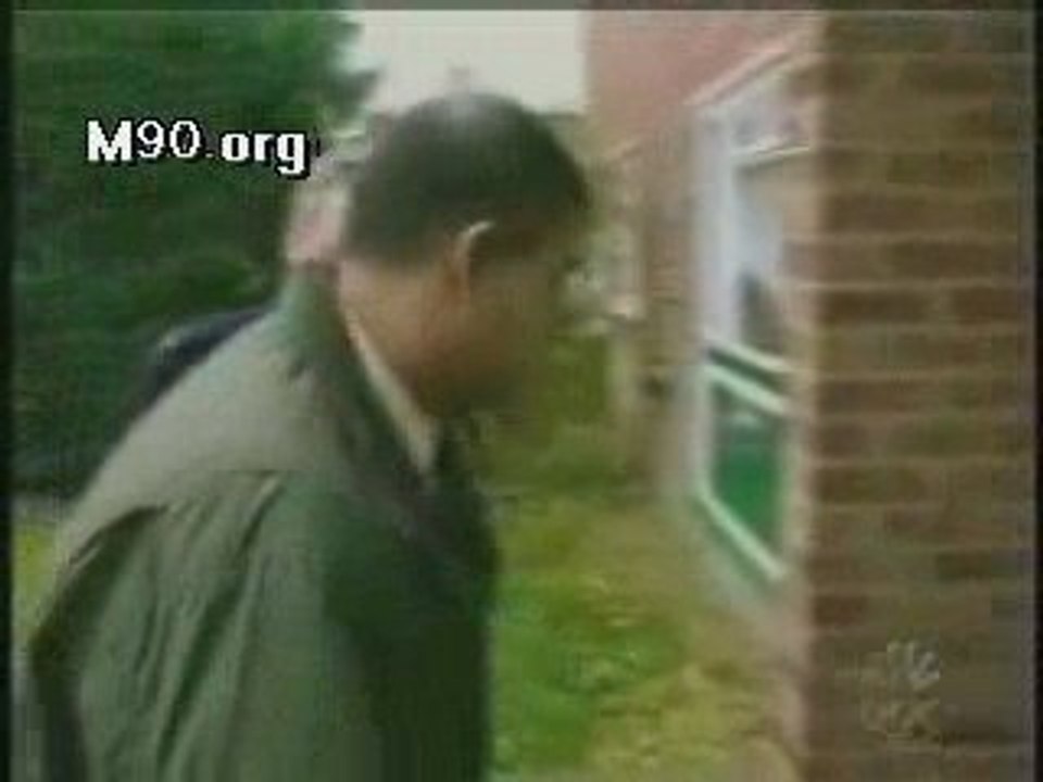 La police défonce une porte - Blog-videos.org